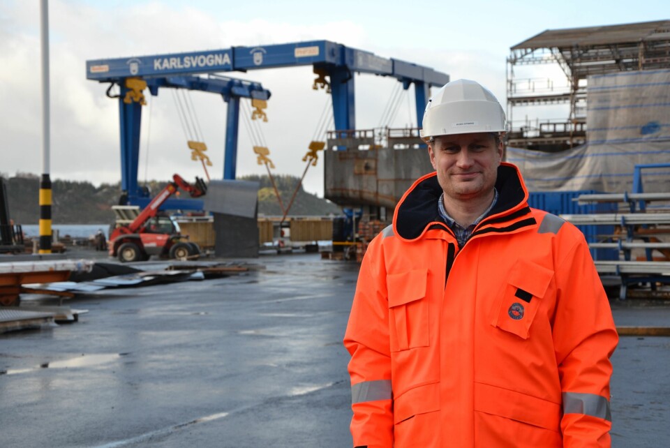 Hugo Strand er verftsdirektør hos Fitjar Mekaniske Verksted AS. Han forteller om en økende oppdragsmengde innen prosessbåter. Foto: Linn Therese Skår Hosteland