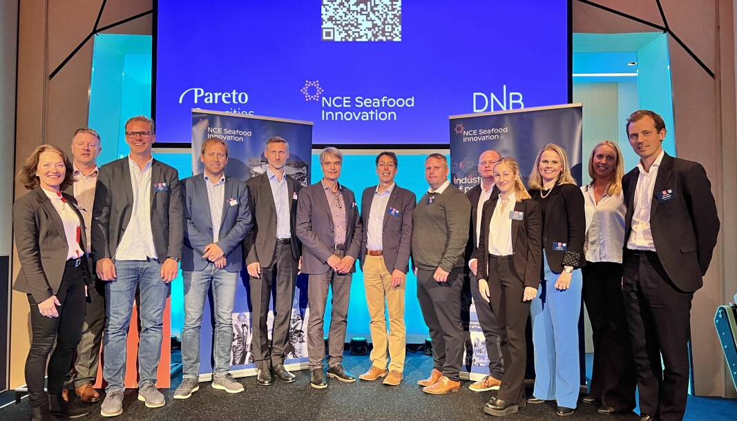 NCE Seafood har i samarbeid med DNB og Pareto arrangert Seafood Innovation Award. Her ser man dem sammen med startup-selskaper under NASF-konferansen i Bergen