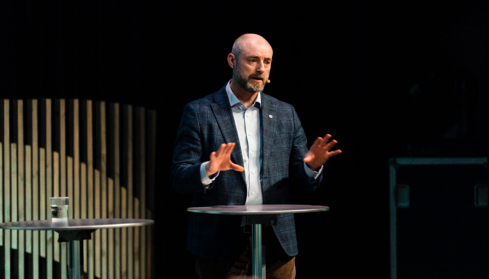 Robert Eriksson, administrerende direktør i Sjømatbedriftene er ikke fornøyd med enigheten rundt lakseskatten. Robert Eriksson, administrerende direktør i Sjømatbedriftene er ikke fornøyd med enigheten rundt lakseskatten.