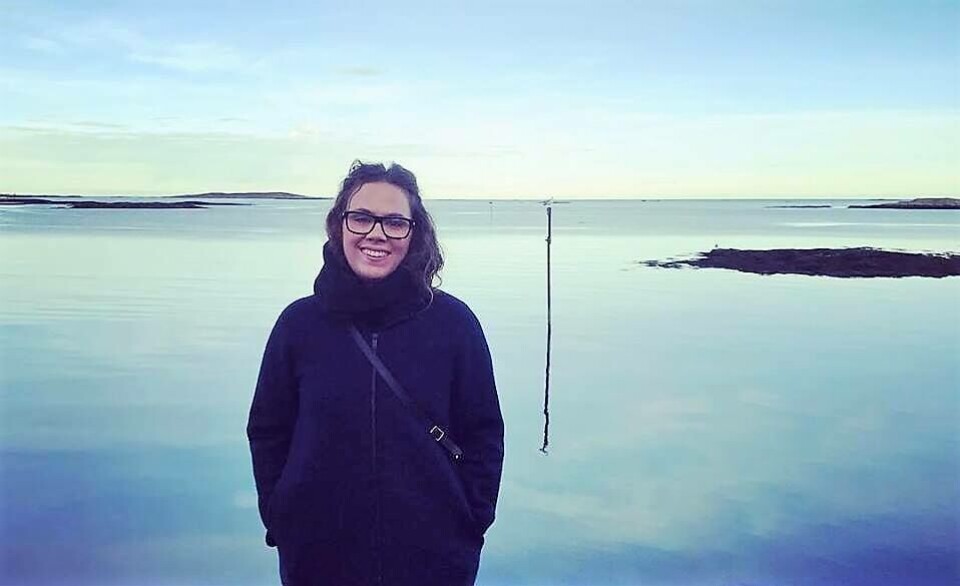 Stine Egeland, fagansvarlig havbruk i Gjensidige Forsikring ASA sier de merker seg at de prosjektene som er i pipelinen nå oftest er finansiert av risikovillig kapital og mange av de må være forberedt på at de ikke vil kunne få fullverdig forsikring på biomassen sin de første årene. Foto: privat.