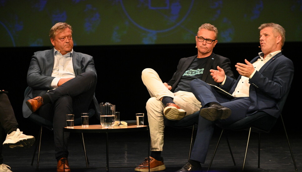 Harald Tom Nesvik, Odd-Emil Ingebrigtsen og Bjørnar Skjæran samlet på scenen.