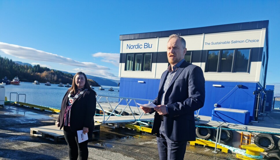 Tale under dåp. Fra venstre: Ordfører: Maren Rendal Berg, Geir Wenberg.
