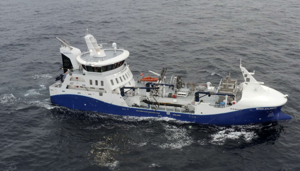 Brønnbåten «Inter Atlantic» ute til sjøs. Brønnbåten «Inter Atlantic» ute til sjøs.