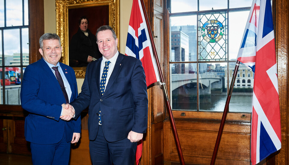 Fiskeri- og havminister Bjørnar Skjæran møtte sin britiske kollega Mark Spencer i London. Begge deltok på Norges Sjømatråds årlige konferanse Norway-UK Seafood Summit. Fiskeri- og havminister Bjørnar Skjæran møtte sin britiske kollega Mark Spencer i London. Begge deltok på Norges Sjømatråds årlige konferanse Norway-UK Seafood Summit.