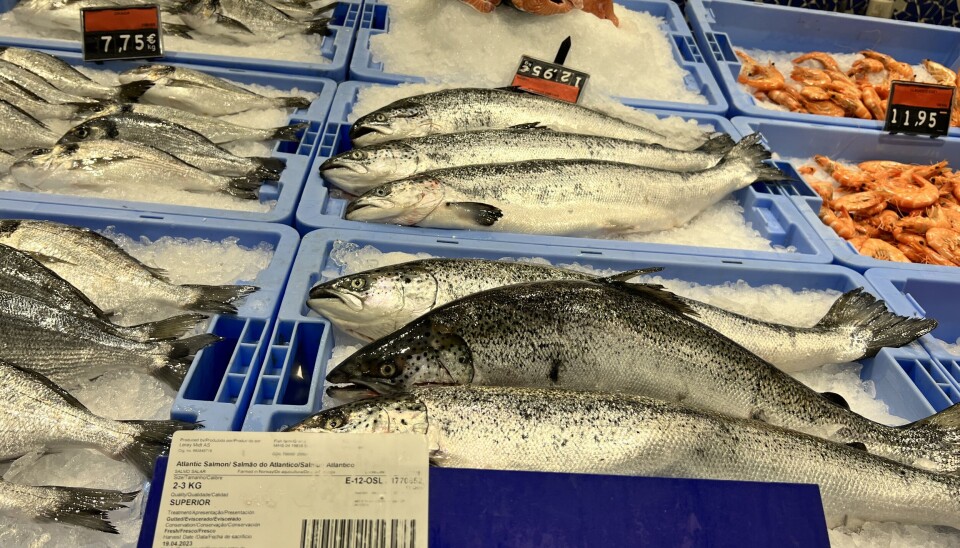 Laks fra Lerøy i en fiskedisk i Barcelona.