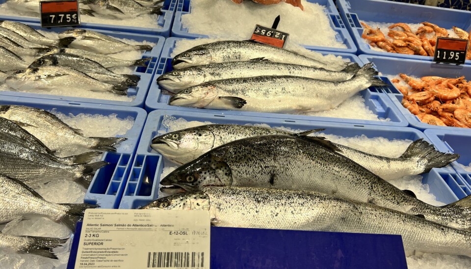 Laks fra Lerøy i en fiskedisk i Barcelona.