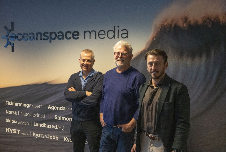 Pål Mugaas Jensen (t.v.) tar over som ansvarlig redaktør og Christian Lawley (t.h) blir ny daglig leder i Oceanspace Media. I midten er eier av selskapet Gustav Erik Blaalid som nå skal dedikere seg til forretningsutvikling i selskapet. Pål Mugaas Jensen (t.v.) tar over som ansvarlig redaktør og Christian Lawley (t.h) blir ny daglig leder i Oceanspace Media. I midten er eier av selskapet Gustav Erik Blaalid som nå skal dedikere seg til forretningsutvikling i selskapet.