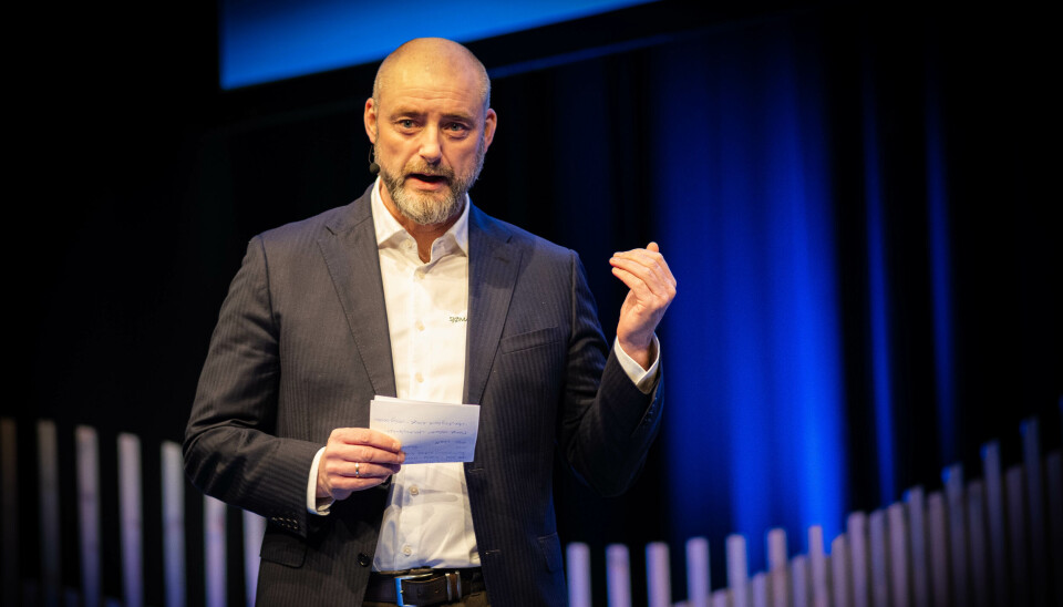 Daglig leder i Sjømatbedriftene Robert Eriksson fremhever at regjeringen har satt håndbrekket på for bærekraftig omstilling i havbruket.