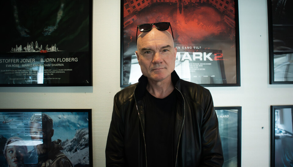Under arbeid på sin forrige film, «Tunnelen», kjørte filmregissør Pål Øie forbi et fiskeoppdrett hver dag. Det startet en idé for en ny film.