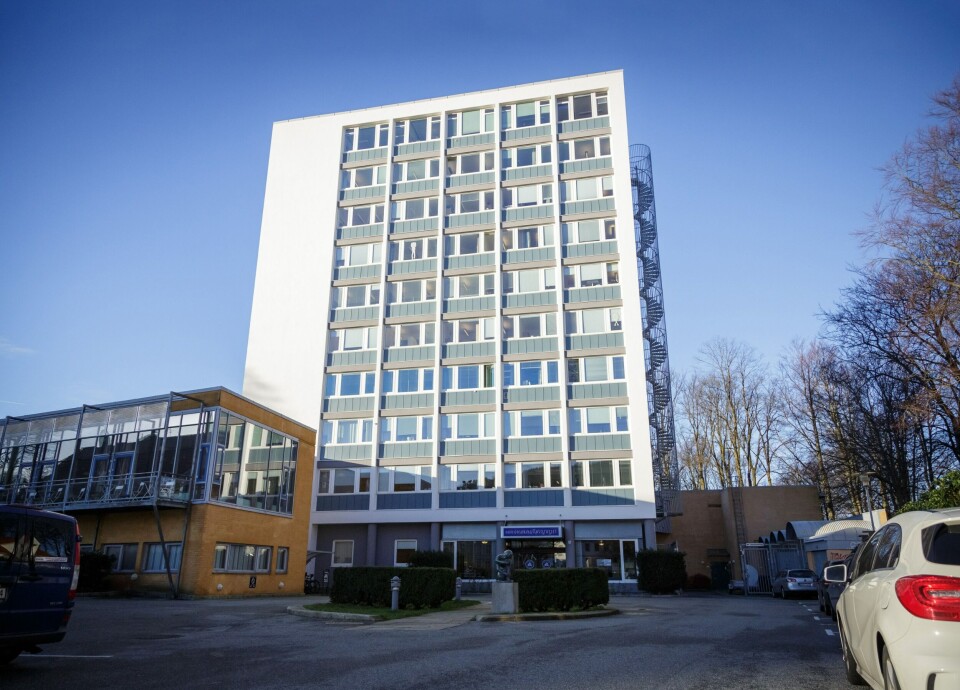 Justeringer av grensen på 500 meter bør revurderes dersom det kommer ny kunnskap om spredning og/eller effekter av legemidler som endrer risikobildet, mener HI. Foto: Havforskningsinstituttet. Justeringer av grensen på 500 meter bør revurderes dersom det kommer ny kunnskap om spredning og/eller effekter av legemidler som endrer risikobildet, mener HI. Foto: Havforskningsinstituttet.