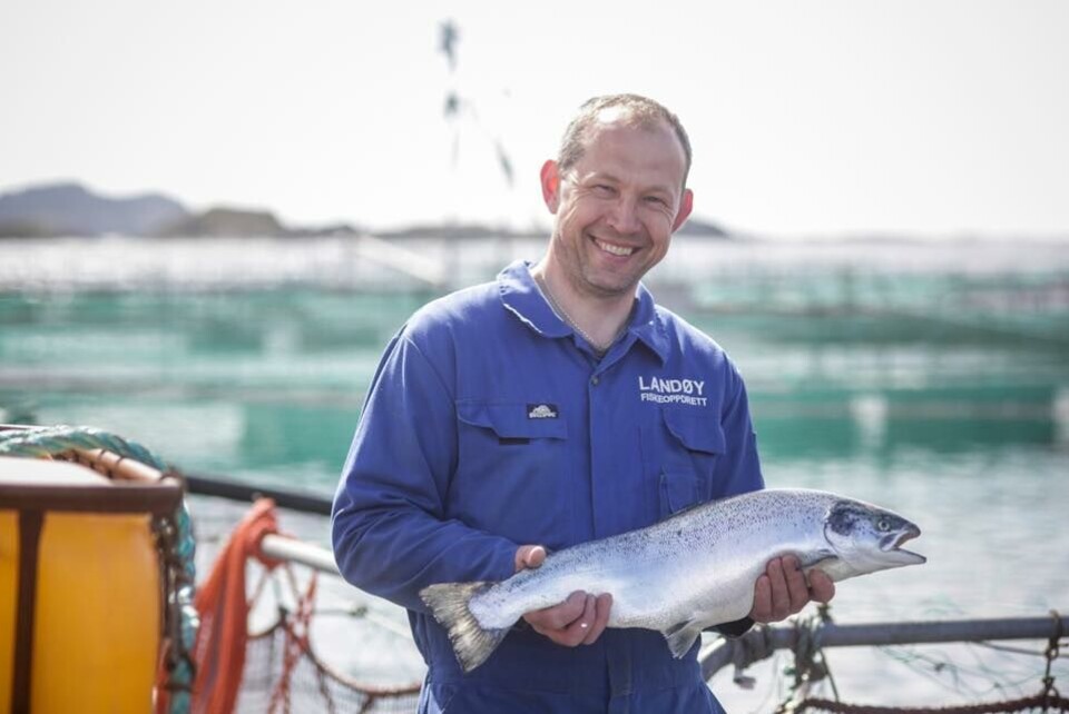 Roar Landøy i familiebedrifta Landøy Fiskeoppdrett er glad for Global GAP-sertifiseringen og seier dei produserar ein ettertrakta laks. Foto: Landøy Fiskeoppdrett.