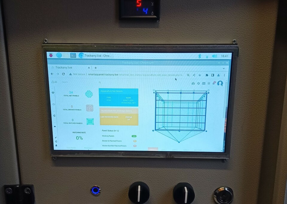 Noten kobles til en datamaskin via et kontrollpanel. Så kan man via en PC eller smarttelefon følge med live på om det skjer noe som ikke bør skje med noten.