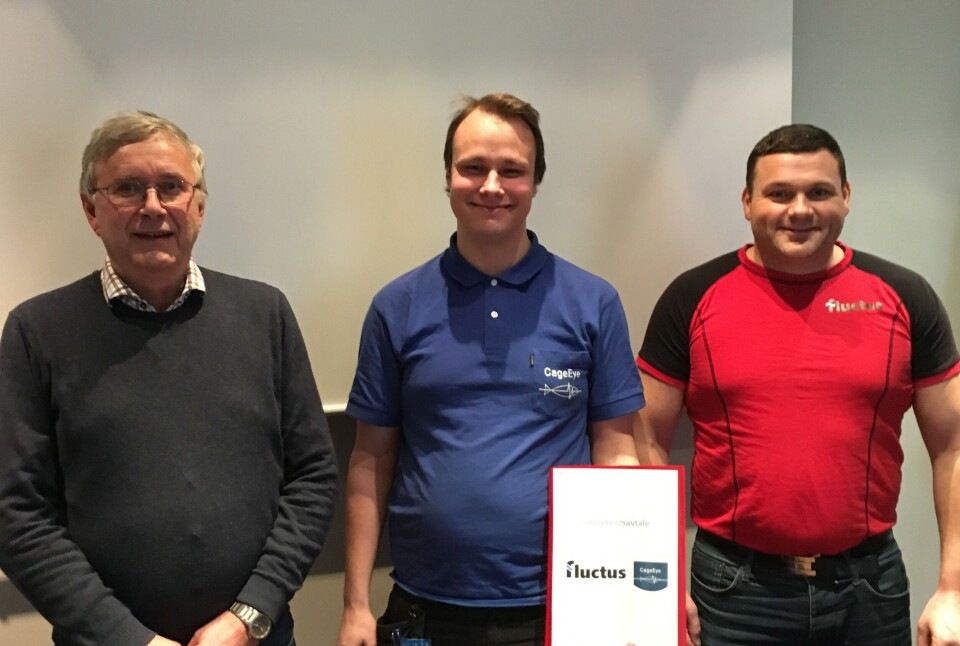 Bendik S. Søvegjarto, daglig Leder i CageEye med prosjektansvarlige hos Fluctus, Rolf Hatlevik og Raymond Horne. Foto: Fluctus.