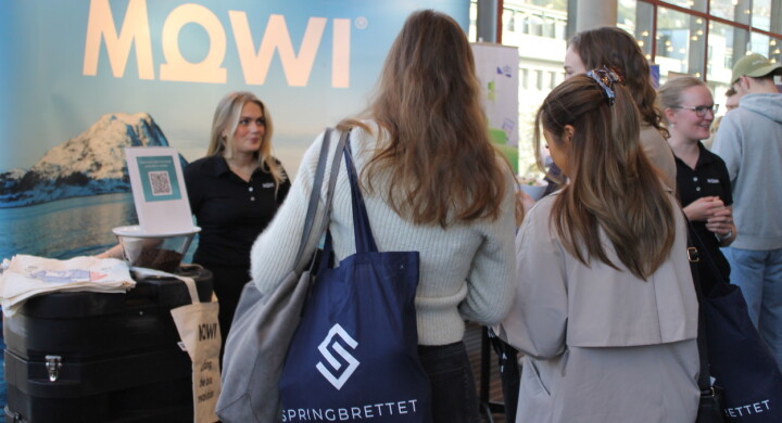 MOWI var et av oppdrettsselskapene som stilte med stand på karrieredagen i Bergen tirsdag 26. september.