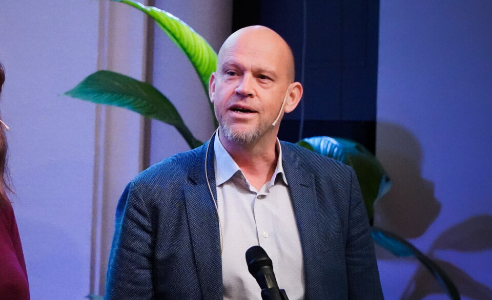 Krister Hoaas, regionsjef i Sjømat Norge Havbruk Vest er skuffet over regjeringens fargelegging av trafikklyssystemet.