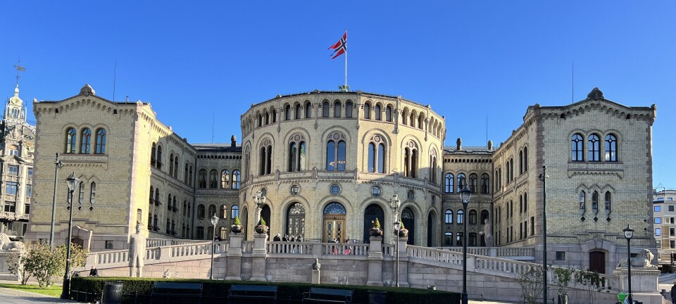 Mens det krangles om ansvar havner saken i Stortinget
