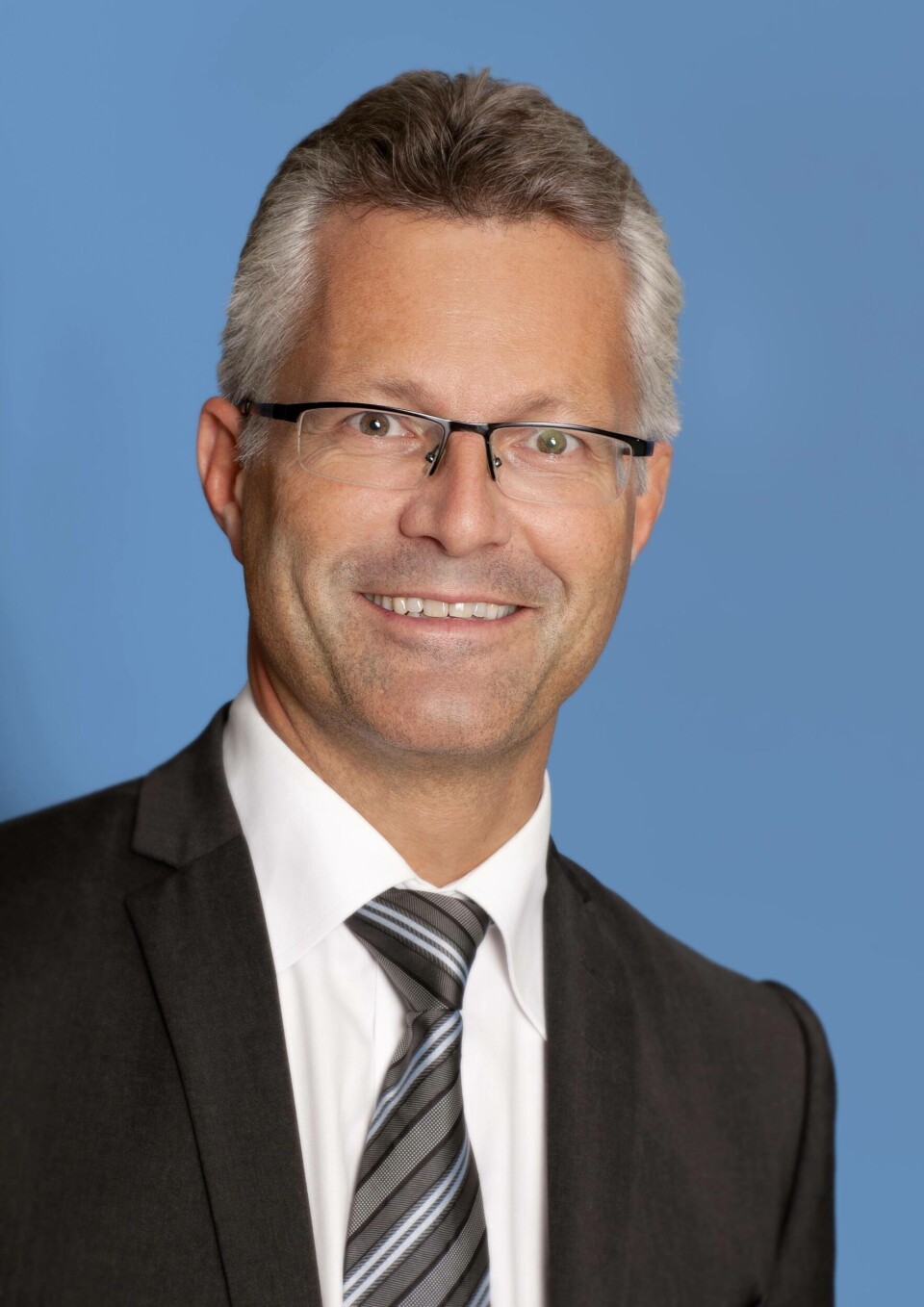 Trond Hatland fra advokatfirmaet Thommessen sier at han håper nå at Nærings- og fiskeridepartementet vil ta til fornuften. Foto: Thommessen Trond Hatland fra advokatfirmaet Thommessen sier at han håper nå at Nærings- og fiskeridepartementet vil ta til fornuften. Foto: Thommessen