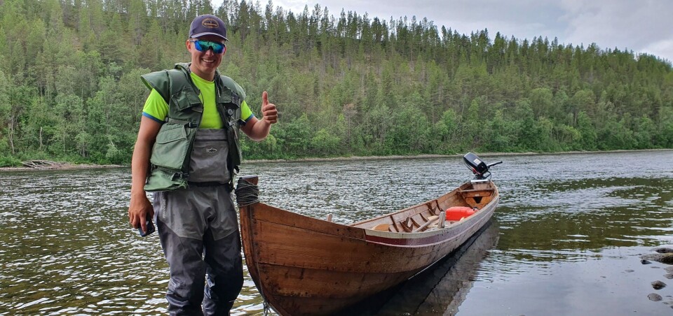 Tommel opp for null oppdrettslaks i Altaelva i 2023.