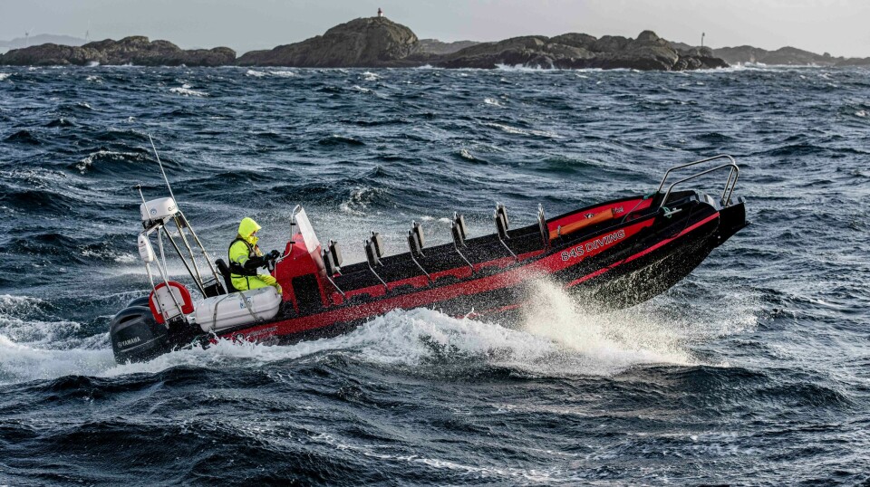 Med sitt RBB-skrog (Rigid Buoyancy Boat), som er selvlensende og utstyrt med polystyrenfylte pontonger, gir Polarcirkel høy sjøsikkerhet. Miljøfiendtlige isopor i rør brukes ikke lengre.