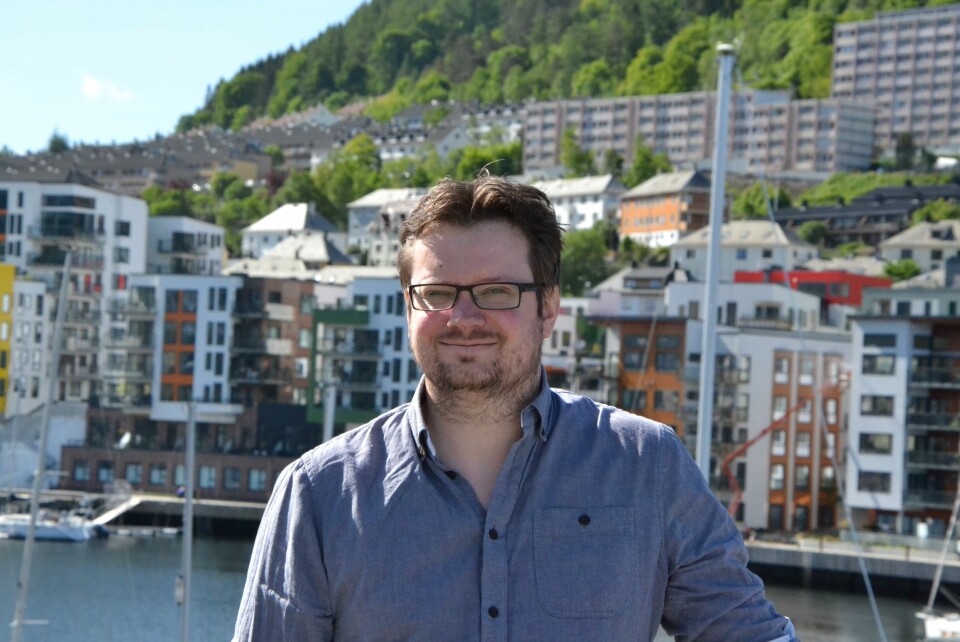 Øyvind Kråkås leder det nye konsulentselskapet Havbrukspartner. Interessen for næringen fikk han selv fra naboene fra Sollund, Sulefisk. Foto: Magnus Petersen.