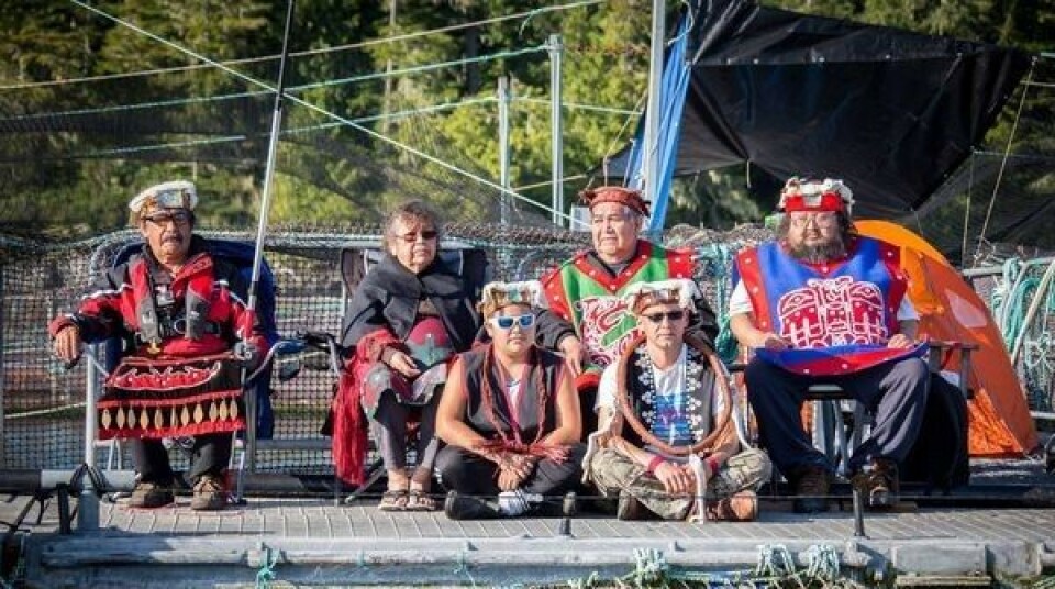 Okkupanter på Marine Harvest anlegg i Canada. Foto: Fishfarmingexpert.com