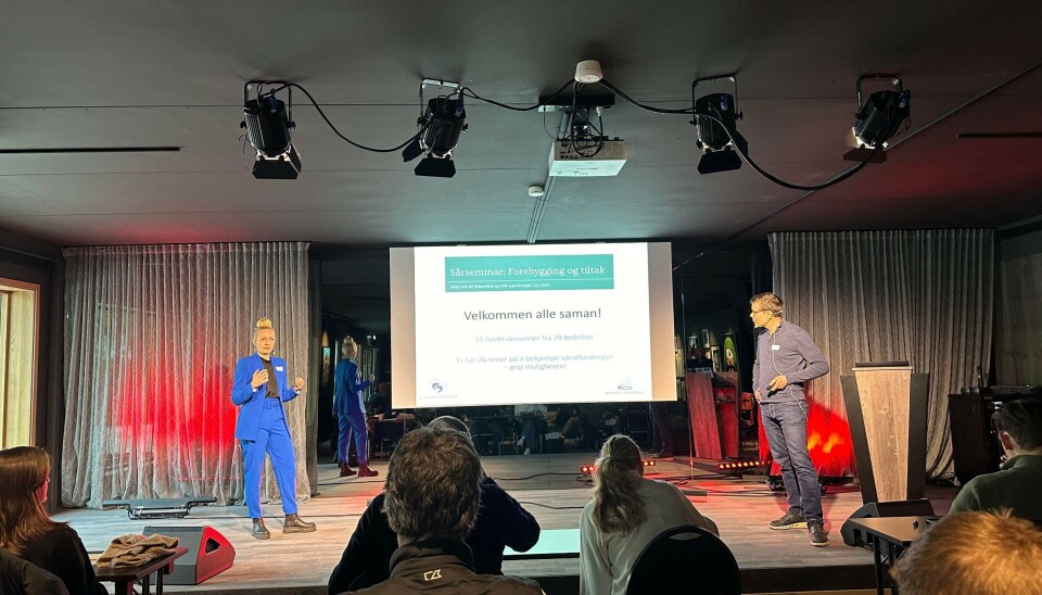 Silje Sveen og Øyvind Mjønerud i Marø Havbruk og E. Karstensen Fiskeoppdrett arrangerte Sårseminar for alle oppdrettere tilknytta PO4, på Knutholmen i Kalvåg 24.-25. april.