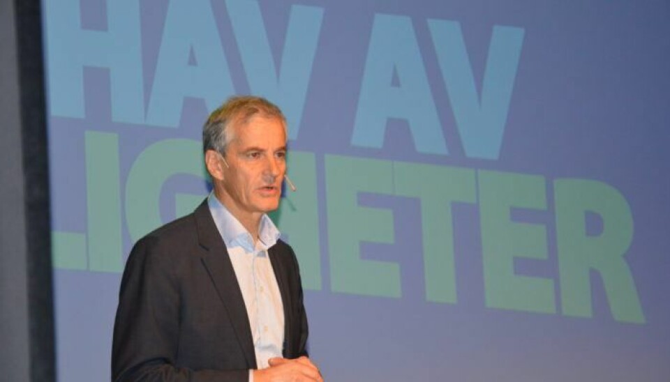Statsminister Jonas Gahr Støre og finansminister Trygve Slagsvold Vedum avslørte onsdag at det vil bli ekstra skatt på havbruksnæringen. Foto: Therese Soltveit. Statsminister Jonas Gahr Støre og finansminister Trygve Slagsvold Vedum avslørte onsdag at det vil bli ekstra skatt på havbruksnæringen. Foto: Therese Soltveit.