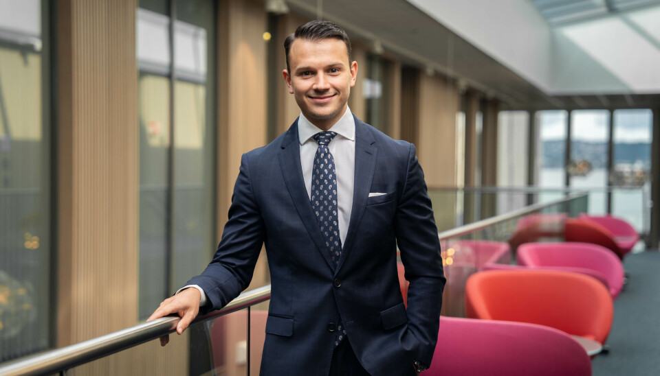 Mads Aarvik jobber som konsulent innen
strategi og bærekraft i PwC sitt sjømatteam i Bergen.