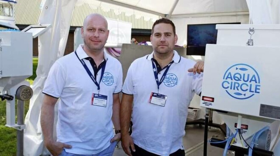 Tor Espen Skoglund (t.v.) gir seg som daglig leder og gründer Jonny Møgster (t.h.) tar over. Selskapet skiftet i 2016 navn fra Aqua Circle til Aquality. Tor Espen Skoglund (t.v.) gir seg som daglig leder og gründer Jonny Møgster (t.h.) tar over. Selskapet skiftet i 2016 navn fra Aqua Circle til Aquality.