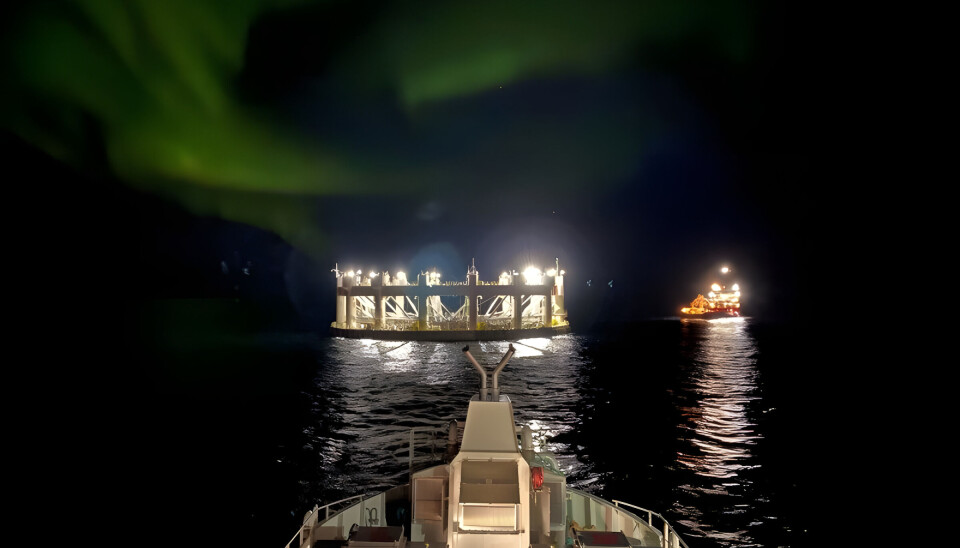 Daværende Norway Royal Salmon sitt utviklingskonsept Arctic Offshore Farming ble satt ut på lokalitet Fellesholmen i september 2021.