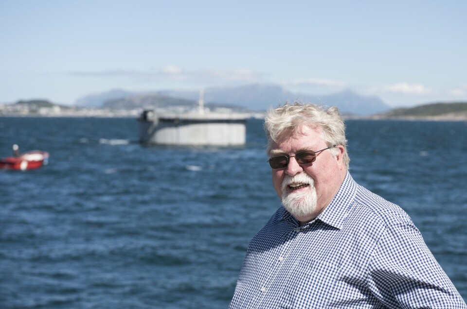 Per Helge Perdersen og Salmon Home no1 i bakgrunnen. Foto: Jon-Are Berg-Jacobsen/Vest Vind Media.