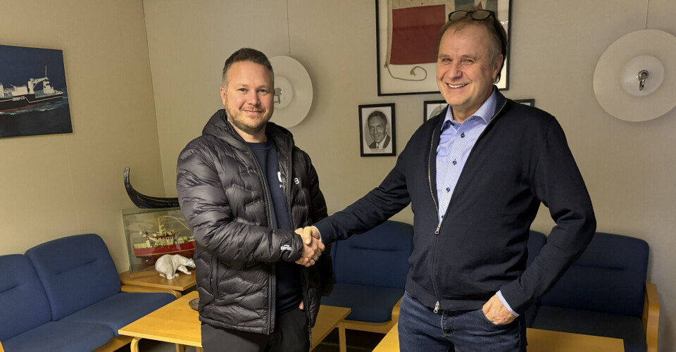 Ny båt overlevert til Frøy