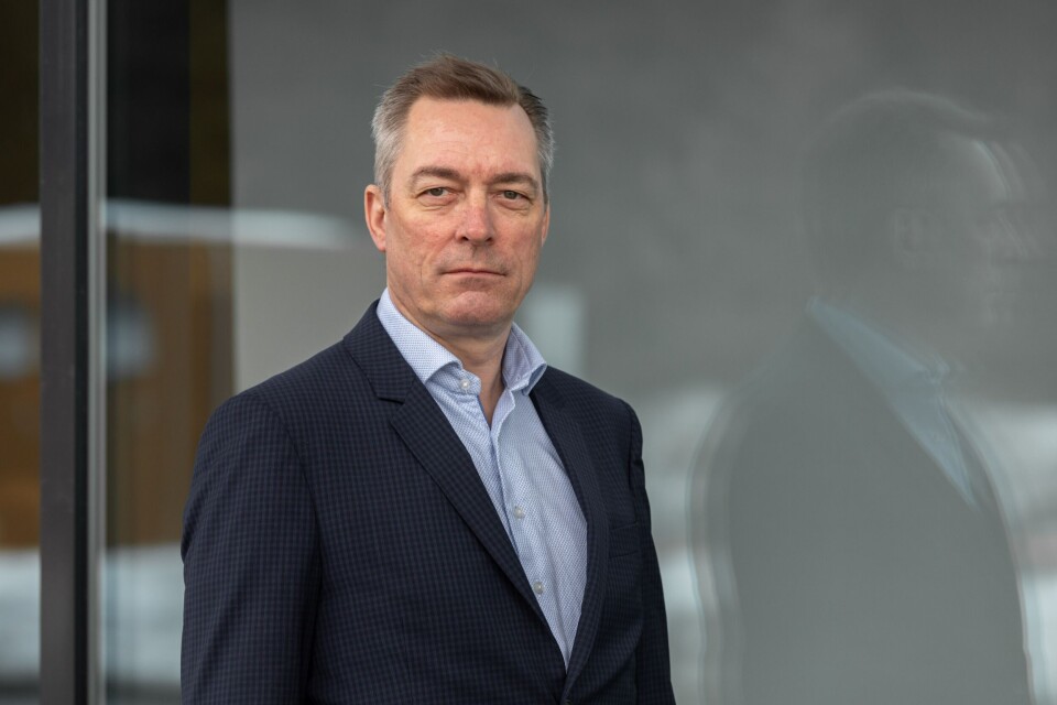 Frank Bakke-Jensen fortsetter som forsvarsminister, og kan heller ikke tiltre som fiskeridirektør så lenge han er innvalgt på Stortinget. Dermed kan han tidligst tiltre etter valget i september neste år. Foto: Høyre.