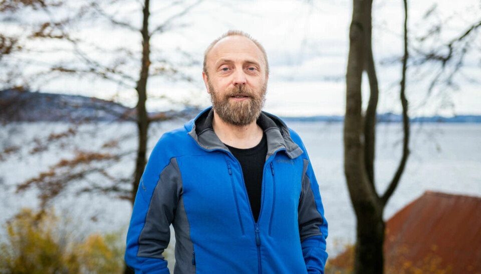 Forsker Lars-Johan Naustvoll ved Havforskningsinstituttet sier algen Phaeocystis også tidligere har vært knyttet til fiskedød.