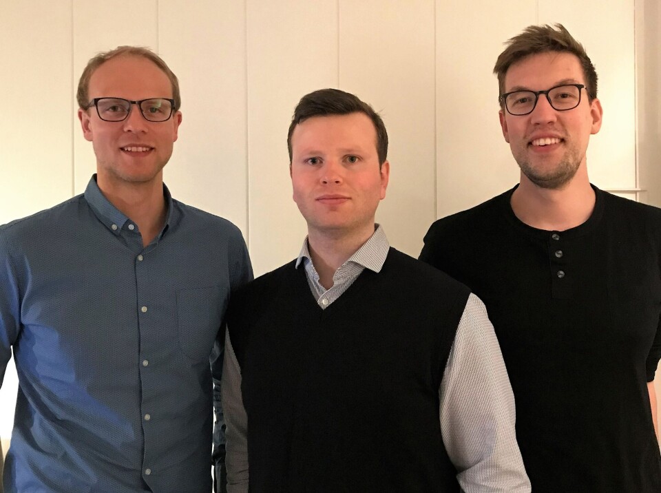 Trioen bak AquaLens konseptet som vann fyrstepremien i tenologikategorien under AquaHack 2018 i Bergen. T.v Jon Dag Flølo Yksnøy, Berent Ånund Strømnes Lunde og Sverre Johann Bjørke. Foto: Privat.