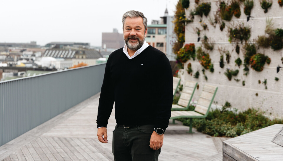 Caspar M. Lund oppfordrer oppdrettsnæringen til å samarbeide tettere med teknologimiljøene for å realisere AI-drevet produksjon.