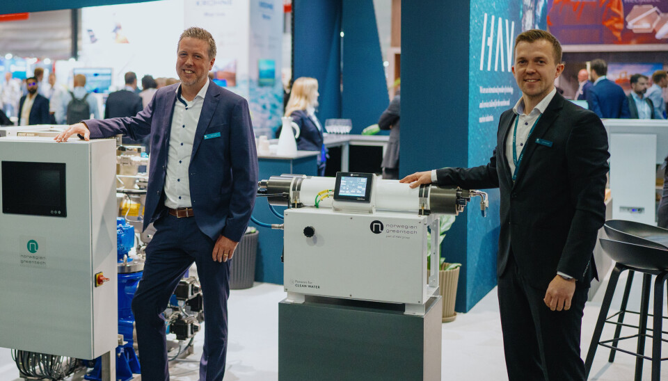 Børge Gjelseth, kommersielt ansvarlig i Norwegian Greentech, og Lars-Tore Lynge, salgsansvarlig for ballastvannssystemer i Norge.