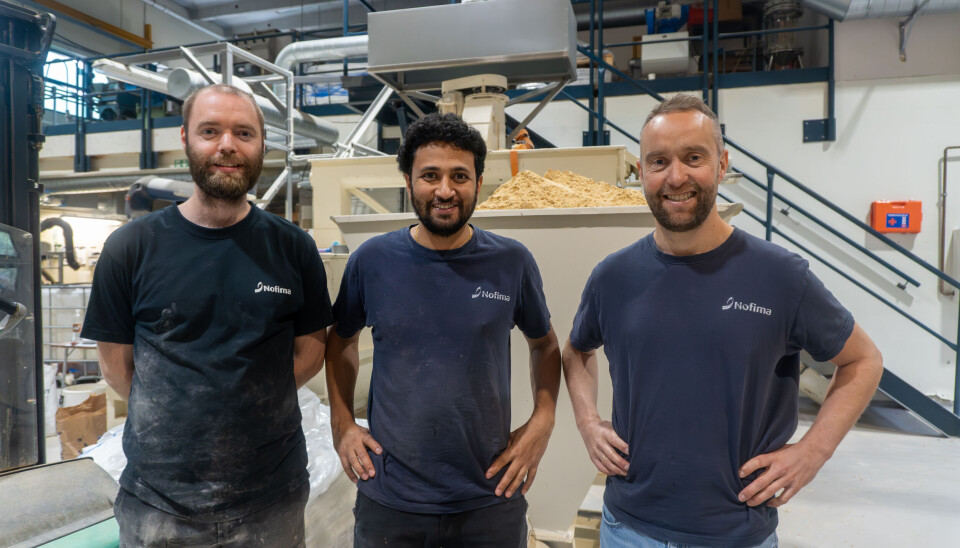 Eirik Hommedal, Bhaskar Pandey og Truls Wergeland utgjør deler av teamet ved ATC i Fyllingsdalen. Den nyeste investeringen i forskningssenteret gir dem bedre innsikt og kontroll i fôrproduksjonen.