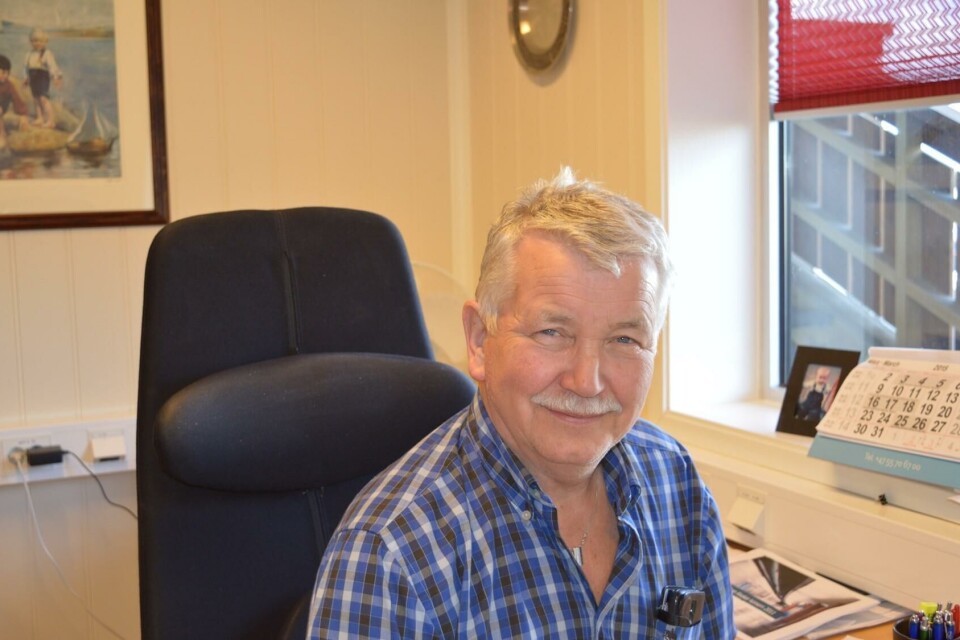 Daglig leder Trond Emilisen sier de jobber med planer om påvekstanlegg for storsmolt, og opplyser samtidig at han trapper ned i selskapet i begynnelsen av 2017 og vil overlate styringa til Roy Emilsen. Foto: Emilsen Fisk.