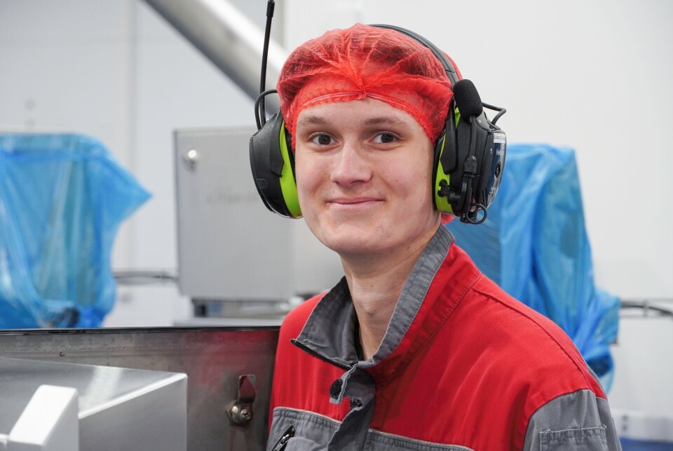 – Jeg har lært mye i løpet av lærlingtiden, og gleder meg til å fortsette som en del av laget, sier Liam Bakken, som er ny tekniker hos Salten Salmon.