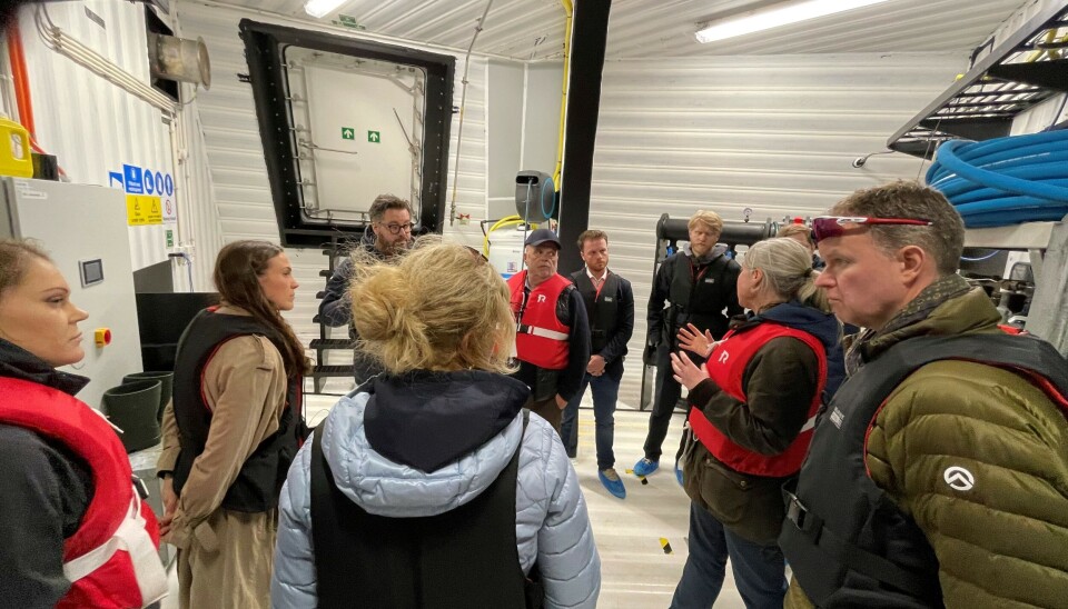 Ekskursjon med bedriftsbesøk er en del av Ocean of Opportunities-programmet. Her er deltakerne fra 2024 på besøk hos FishGLOBE Technologies. Selskapet FishGLOBE er en tidligere deltakerbedrift.