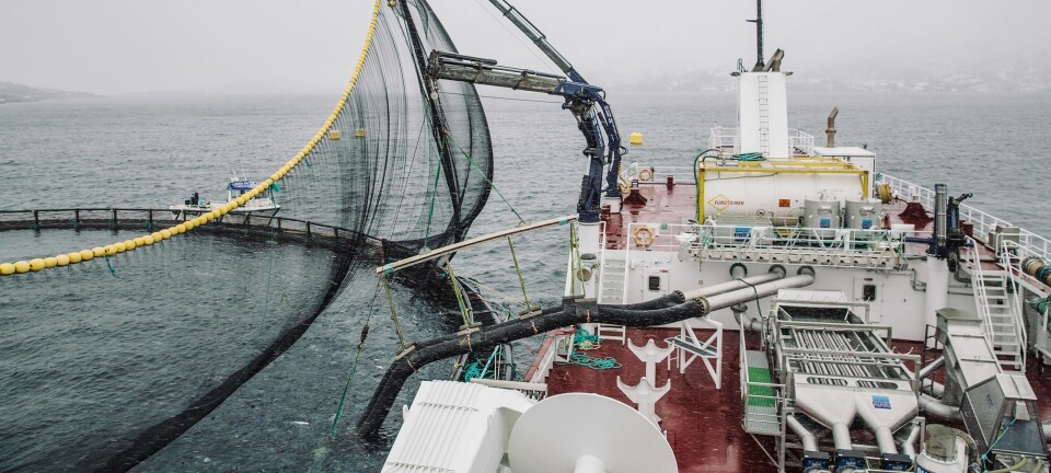 Seeking to ensure farmed fish don't get 'the bends'