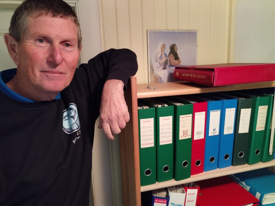 På kontoret har Karl Olaf Jørgensen hyllemeter med møteprotokoller fra Sør- og Østlandske Oppdretterforening, årganger av Norsk Fiskeoppdrett og mye annet spennende som han har planer om å donere til Arkivsenter Sør.