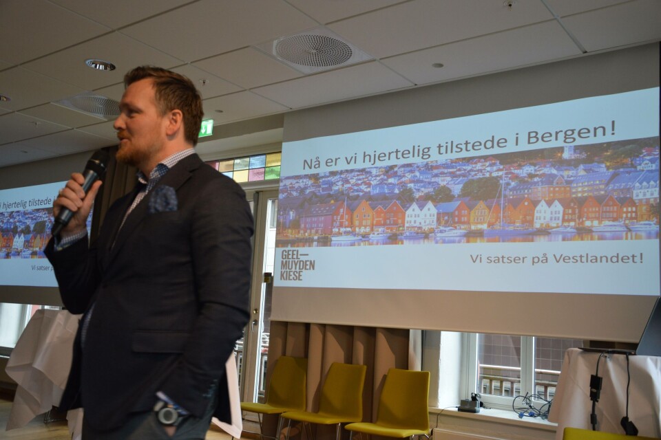 - Vi har åpnet kontor i Bergen, sa partner og viseadministrerende Svein Roger Selle fra Geelmuyden Kiese Gruppen under frokostmøtet PR-selskapet arrangert tirsdag 21 mars. Foto: Therese Soltveit.