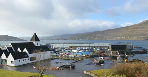 Gigantslakteri på Færøyene i drift – sikter mot 450 tonn om dagen
