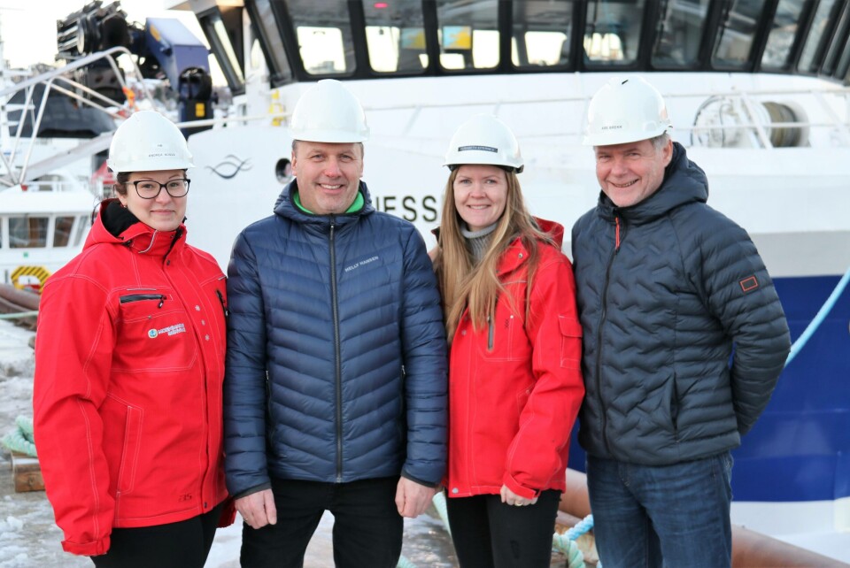 HR-leder Andrea Nogva (til venstre), operasjonsleder Arild Nubdal, intern driftsleder Elisabeth Eiternes og daglig leder Are Brekk utgjør deler av lederteamet i Moen Marin Service. Brekk skal fra nyåret rendyrke rollen som konserndirektør i Moen Marin Group, og erstattes av Paul Ingvar Dekkerhus. Foto: Eystein Fiskum/PKOM HR-leder Andrea Nogva (til venstre), operasjonsleder Arild Nubdal, intern driftsleder Elisabeth Eiternes og daglig leder Are Brekk utgjør deler av lederteamet i Moen Marin Service. Brekk skal fra nyåret rendyrke rollen som konserndirektør i Moen Marin Group, og erstattes av Paul Ingvar Dekkerhus. Foto: Eystein Fiskum/PKOM