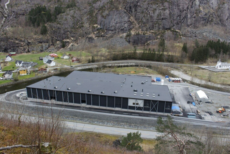 Oversiktsbilde av det nye RAS-anlegget på Fjæra tatt 23.april. Foto: Marine Harvest.