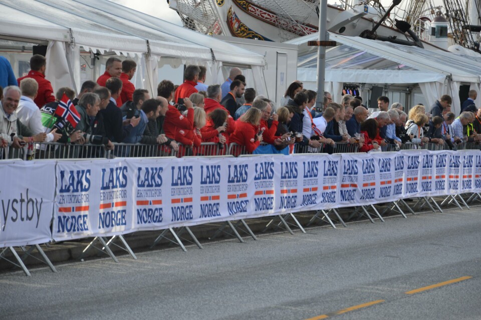 Det var stor folkfest under dagens tempo etappe elite for herrer i laksehovedstaden. Foto: Therese Soltveit.
