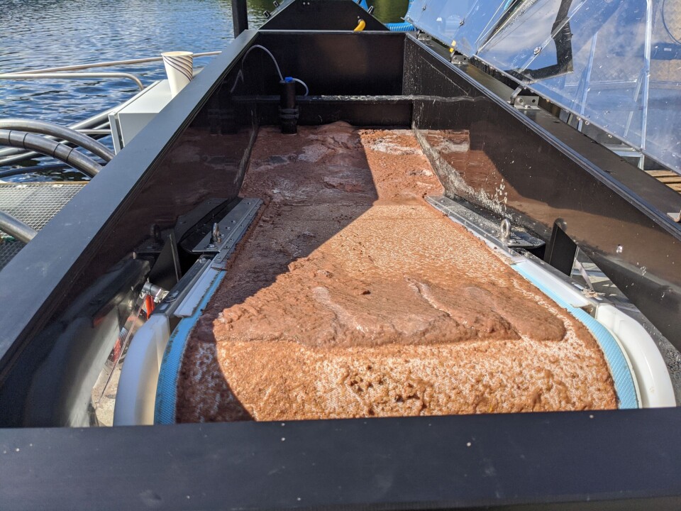 Bilde av slam som er samlet opp av slamrensesytemet til Framo LiftUP. Foto: Framo LiftUP