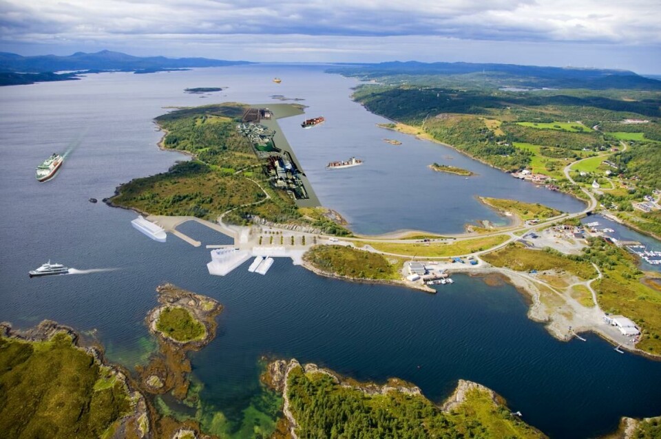 Horsøya og Jøstenøya, Hitra, utbygging, Marine Harvest Laksefabrikk